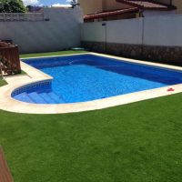 ¿Es el césped artificial la elección correcta para un jardín?