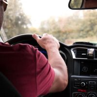 Consejos de doppo by Zurich para mantener una buena postura mientras conduces