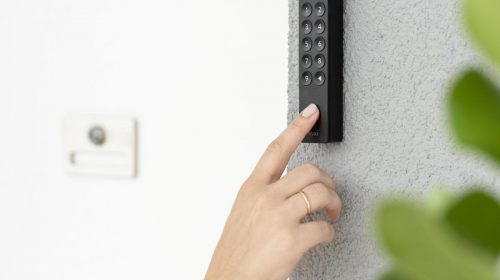 Nuki presenta su nuevo Keypad 2.0 que permite entrar en casa con la huella dactilar