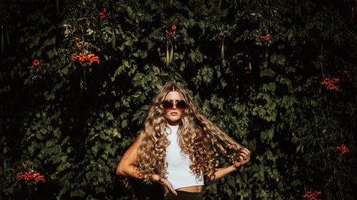 Bio Sakure explica el protocolo del cabello rizado con su propio Método Curly