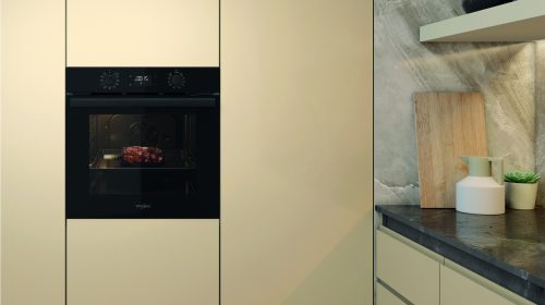 Whirlpool presenta la nueva gama de hornos New Actual para una experiencia sin esfuerzo