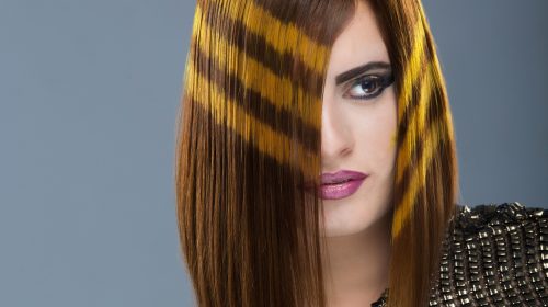El alisado con taninoplastia, proporciona un cabello liso y brillante. ¿Cómo funciona? ¿Qué tipo de cabello puede tratarse? Se explica todo a continuación