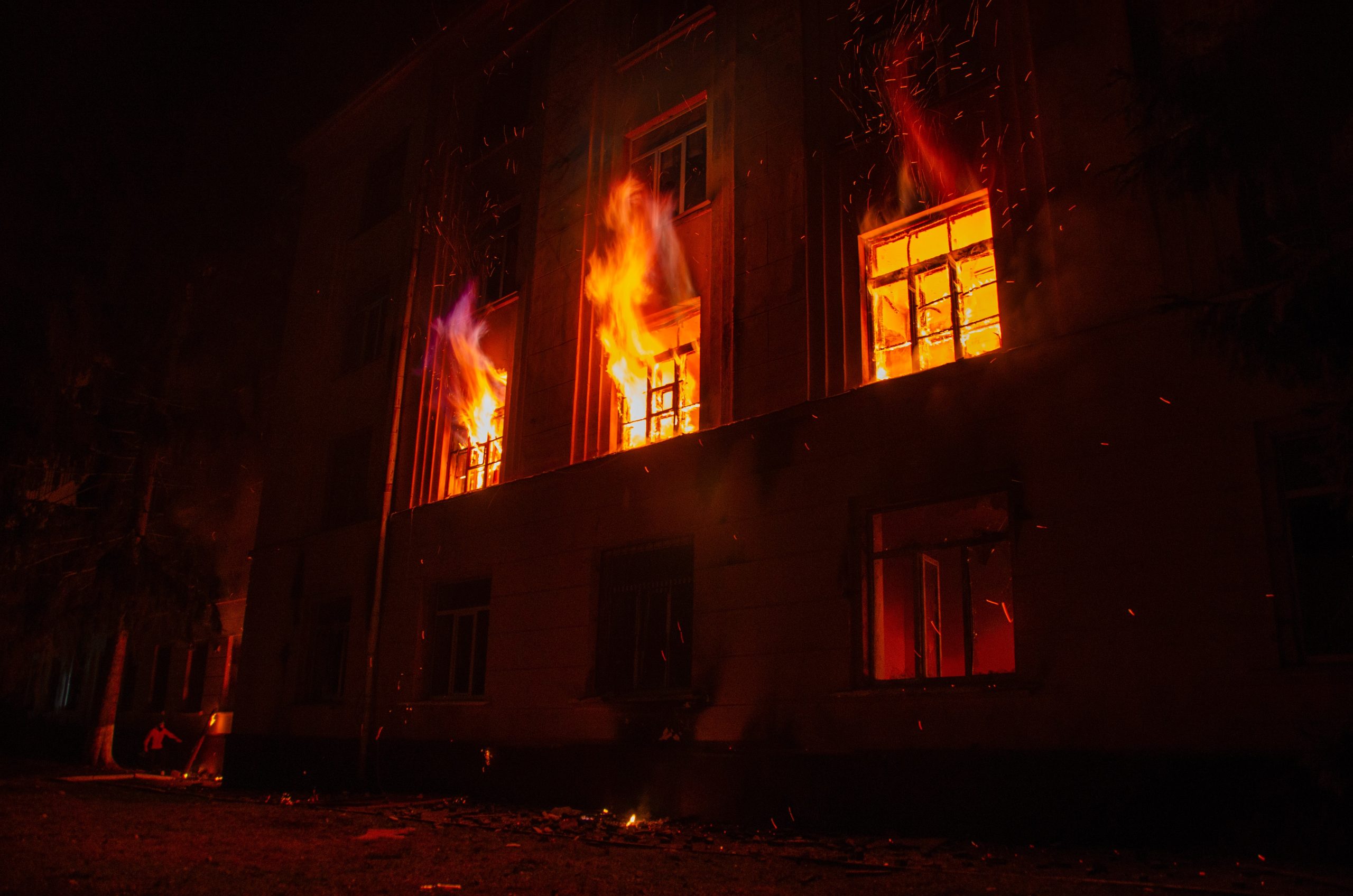Cómo actuar correctamente en caso de incendio en el hogar.