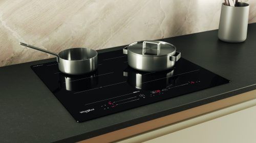 Whirlpool presenta su nueva inducción con CleanProtect, la placa más fácil de limpiar