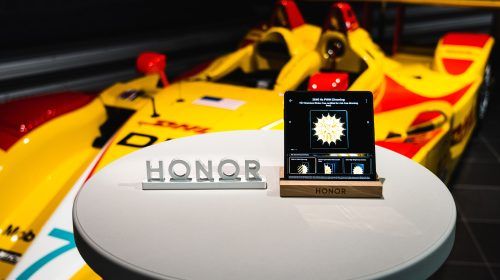 HONOR Magic V2, el smartphone plegable más fino del mundo, llega de la mano de PORSCHE DESIGN