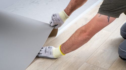 ¿Qué debemos tener en cuenta a la hora de instalar un suelo vinílico en casa?