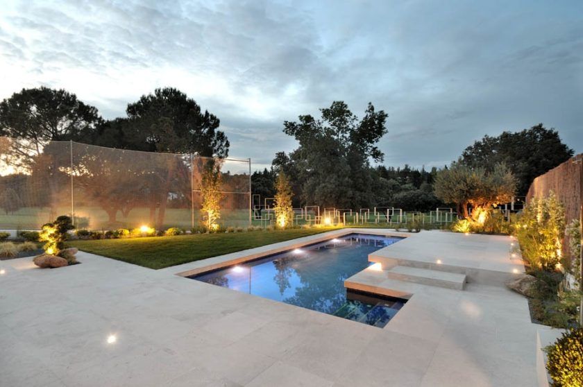 Fernando Pozuelo redefine el jardín contemporáneo con el paisajismo minimalista.