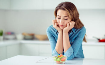 ¿COMER POCO alarga la vida? Mitos y Realidades