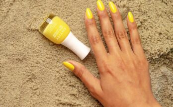 Tendencias en uñas para este verano: Manicuras Chartreuse y Pale Banana. Tendencias en uñas para este verano: Manicuras Chartreuse y Pale Banana.